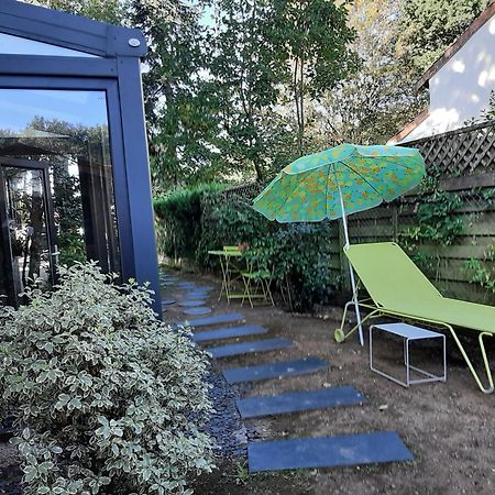 Bed and Breakfast Sakura Fontaine-le-Comte Экстерьер фото