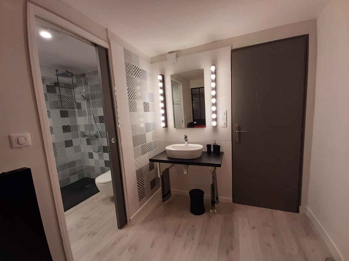 Bed and Breakfast Sakura Fontaine-le-Comte Экстерьер фото
